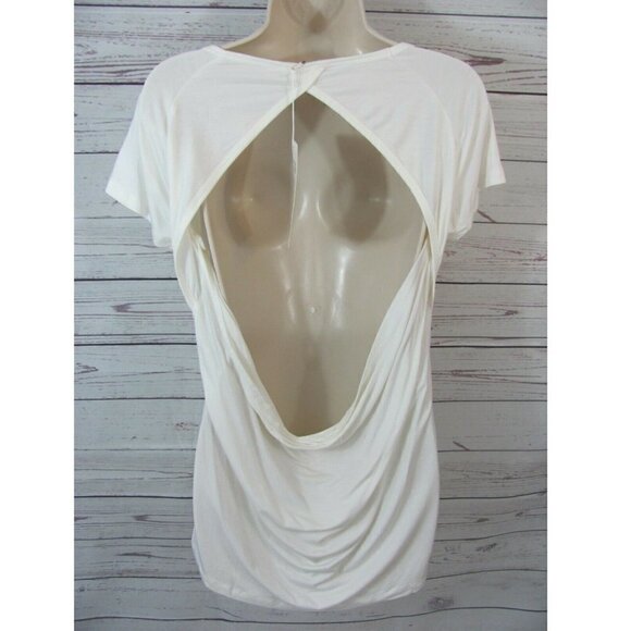 The Free Yoga Womens Top Size L White Short Sleeves Workout Casual Open Back NWT - Picture 2 of 9